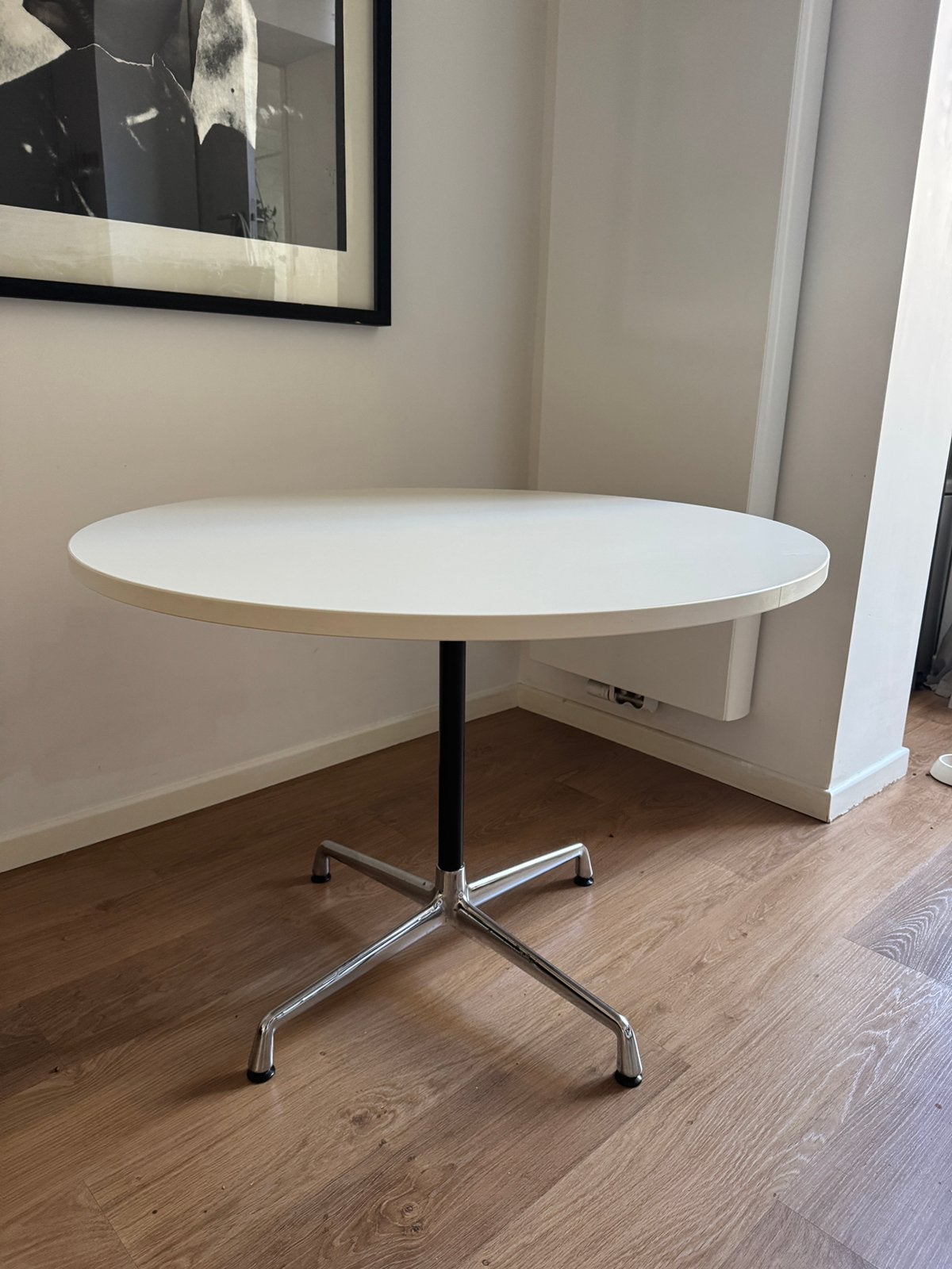 Vitra Eames Contract Table, Huis en Inrichting, Ophalen, Gebruikt, Mid century modern, Rond