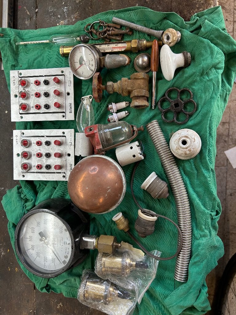 Steampunk spul, Ophalen