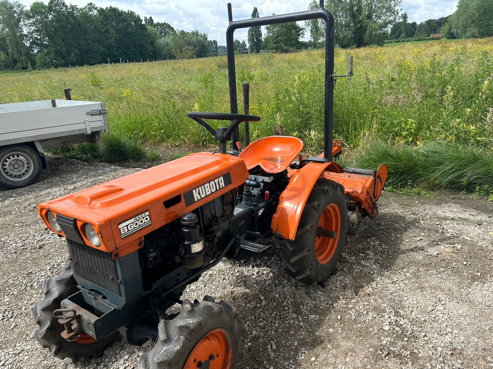 Minitractor kubota B6000 met frees, Enlèvement