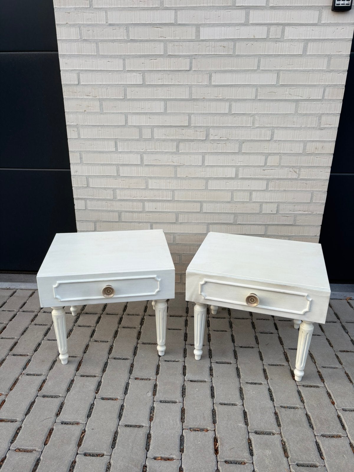 Set van 2 landelijke witte nachtkastjes – hout met lades, Huis en Inrichting, Ophalen, Zo goed als nieuw, Hout