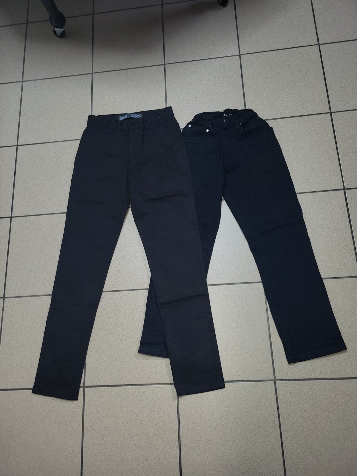 Lyceum Genk uniform jongens, Ophalen