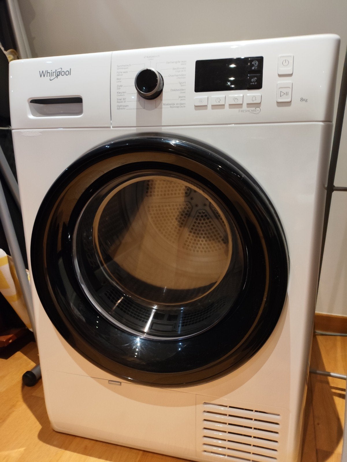 Seche linge Whirlpool 8kg comme neuf, Enlèvement
