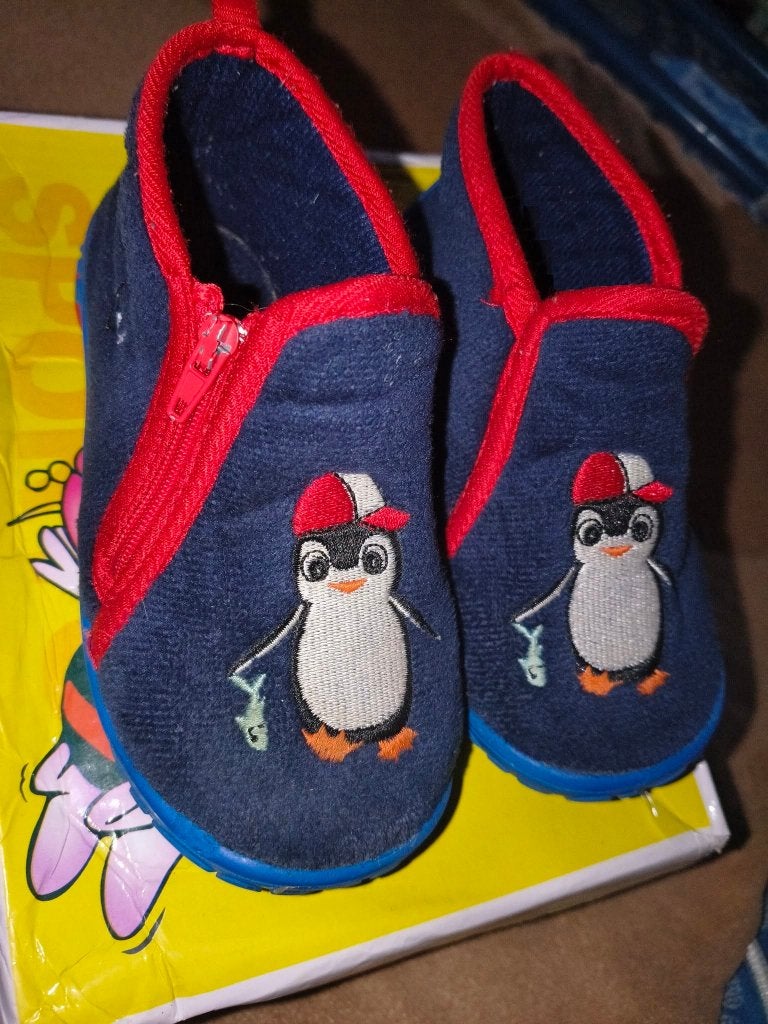 Kinderpantoffels - maat 24  - TEX Carrefour, Kinderen en Baby's, Ophalen, Jongen of Meisje, Overige typen, Gebruikt