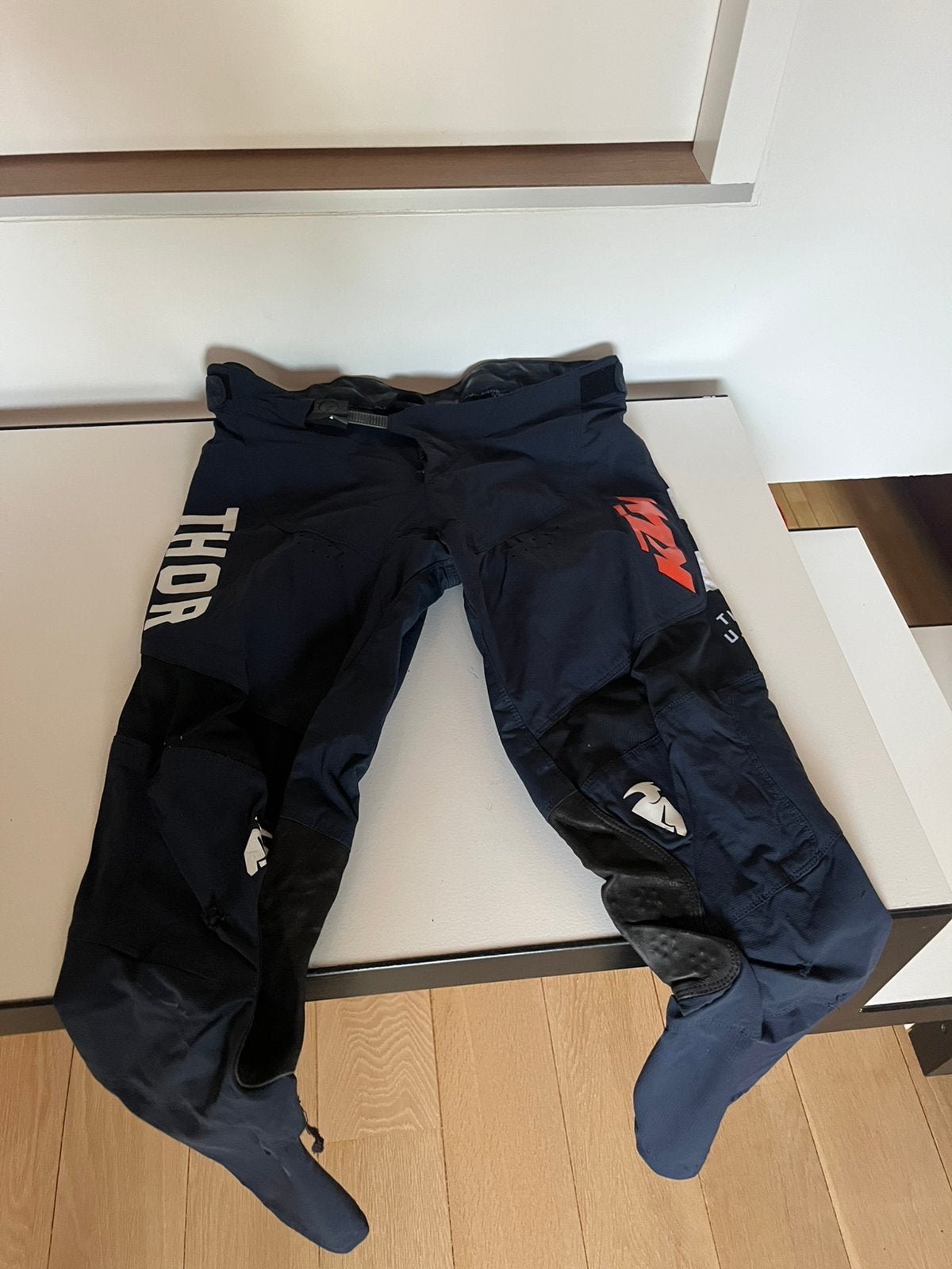 Pantalon cross Thor Ktm taille 34, Enlèvement, Comme neuf