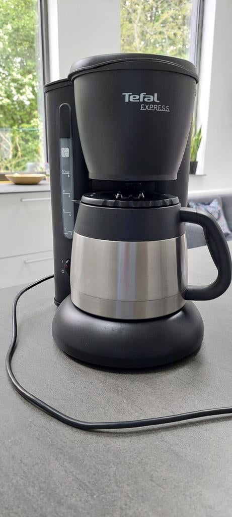 Koffiezet met thermoskan, Ophalen