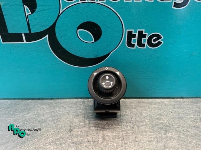Commutateur rétroviseur d'un Ford Street Ka (Street Ka 03-), -, 3 mois de garantie, -, -