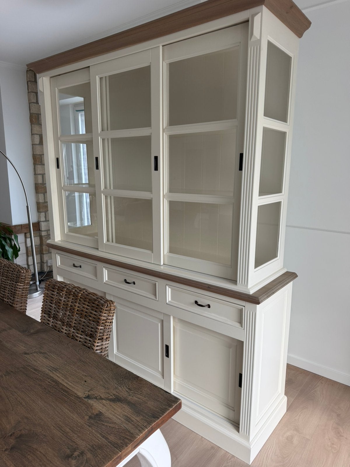 Vitrine-buffet en chêne et teck, Enlèvement, Comme neuf