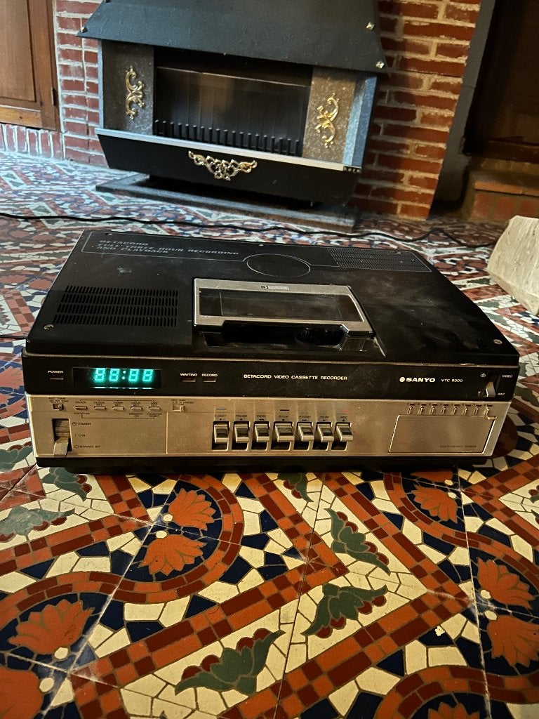 Betacord vintage sanyo video recorder, TV, Hi-fi & Vidéo, Enlèvement