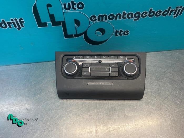 Kachel Bedieningspaneel van een Volkswagen Golf (Golf 09-), Gebruikt, -, Volkswagen, -