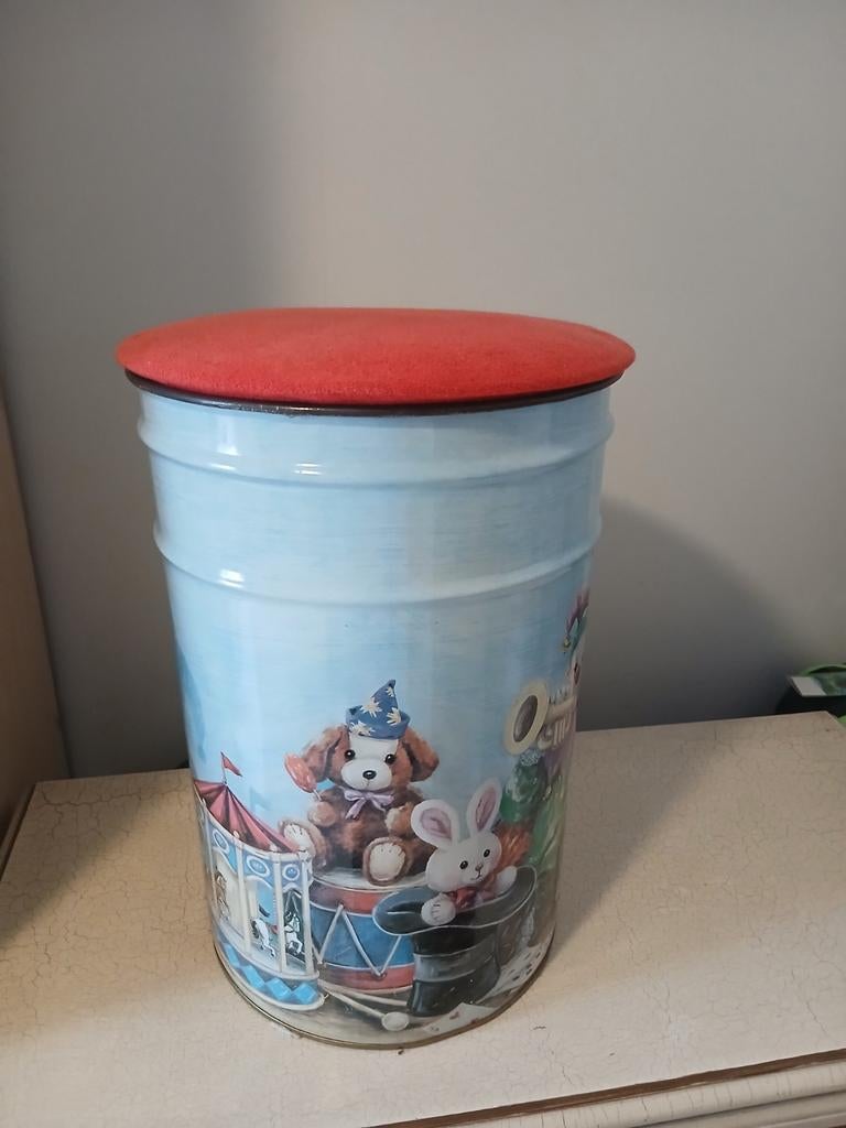 Opbergton/zitje, Huis en Inrichting, Emmers, Ophalen, Zo goed als nieuw, Met deksel