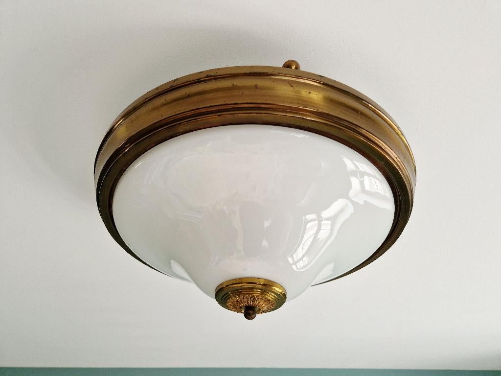 Plafonnier Mid-century en laiton et opaline blanche, 1950, Enlèvement ou Envoi