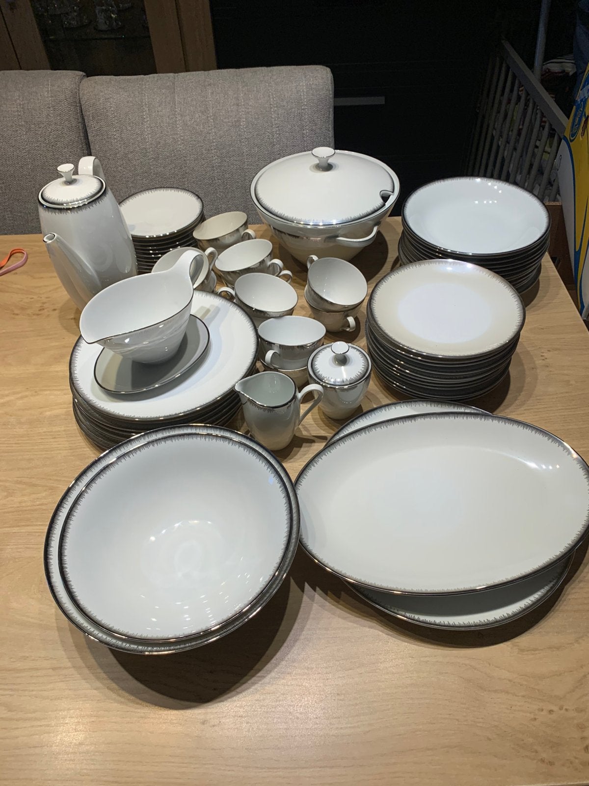 Koffie en eetservies Bavaria., Ophalen