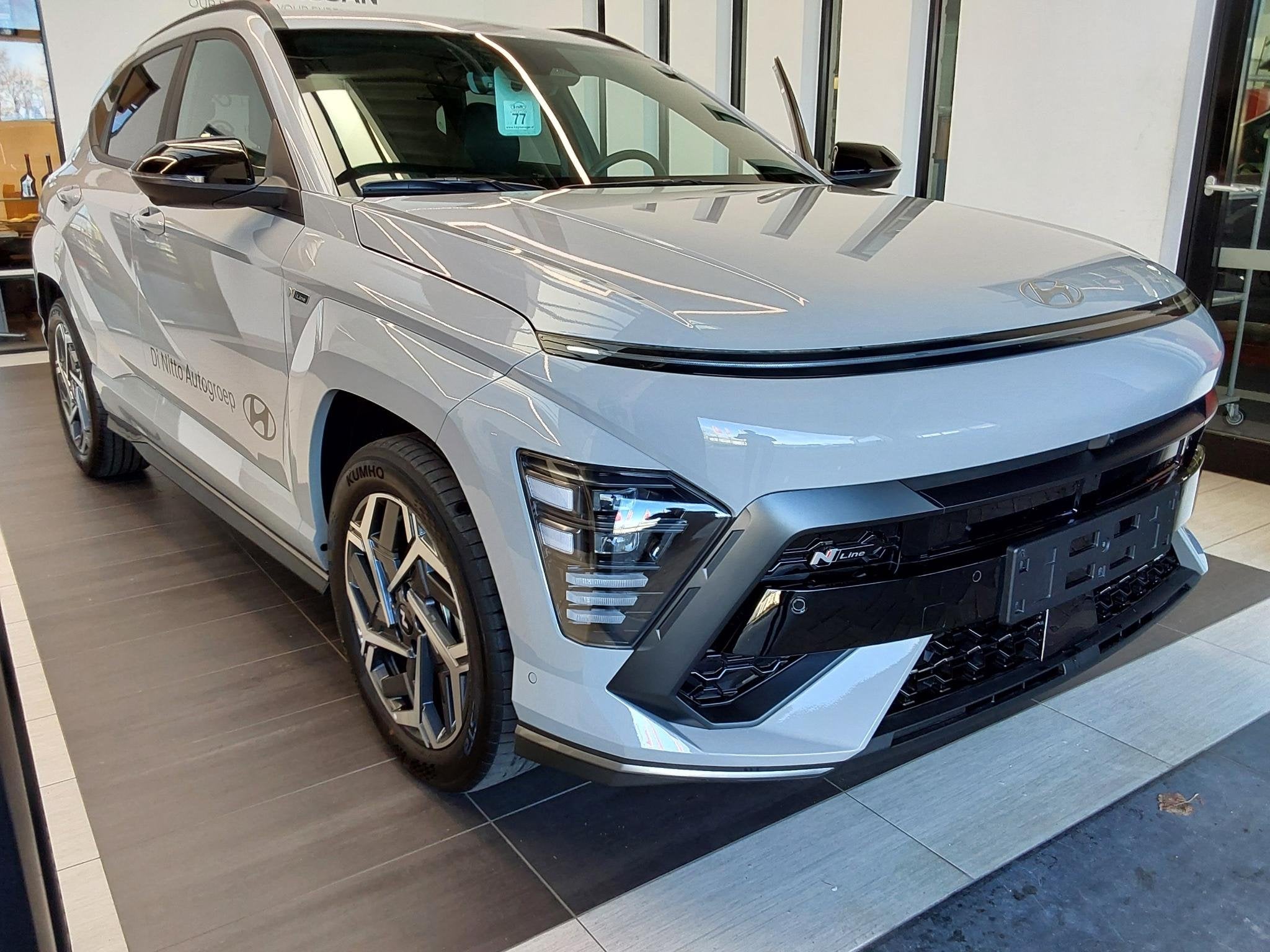 Hyundai KONA 1.6 GDI SHINE N-LINE 2WD 6A/T 1580 - 4L, Autos, Hyundai, Argent ou Gris, Achat, Entreprise, Carnet d'entretien