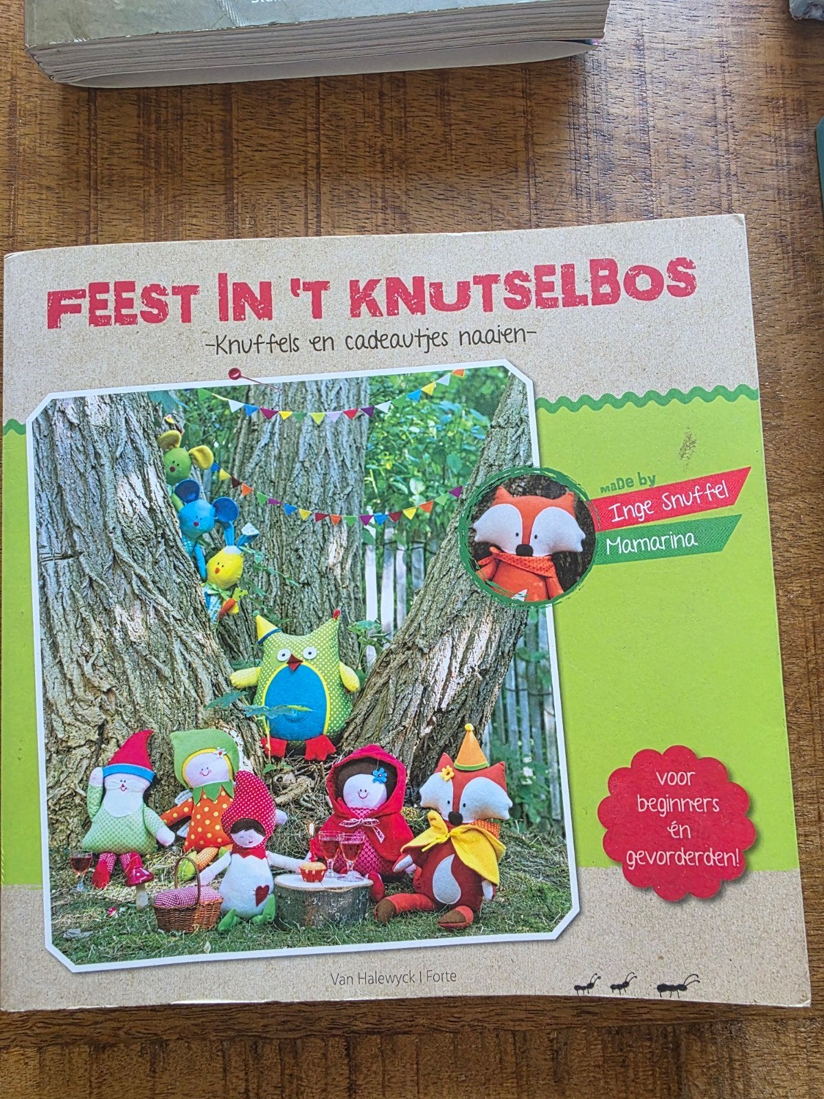 Inge Snuffel - Feest in t knutselbos, Boeken, Hobby en Vrije tijd, Ophalen of Verzenden, Inge Snuffel; Mamarina