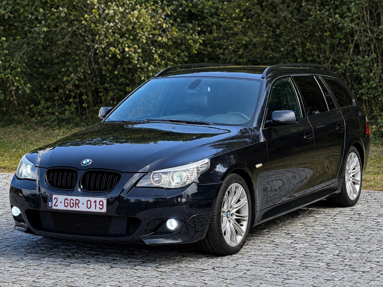 BMW e61 520d *AUTOMATIC* //M PAKKET • EURO5 • 163PK, Auto's, BMW, Automaat, Achterwielaandrijving, 1995 cc, Zwart