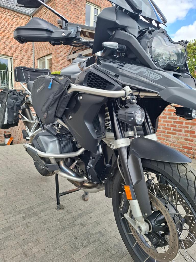 R1250GS triple black, Particulier
