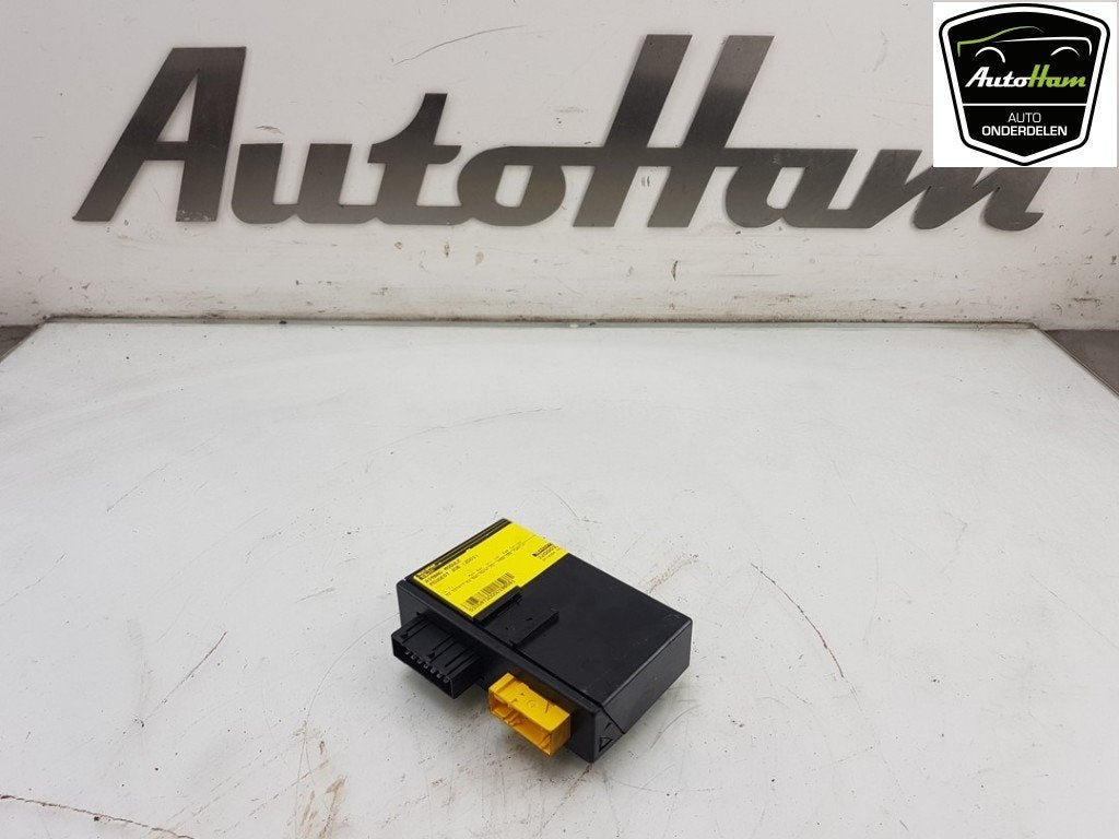 COMPUTER CABRIOKAP 206 CC (2D) (|9644337080|8446H1|), Kontakt-peugeot@peugeot.com, Gebruikt, Peugeot Deutschland GmbH, Bahnhofsplatz
65423  Rüsselsheim, DE
