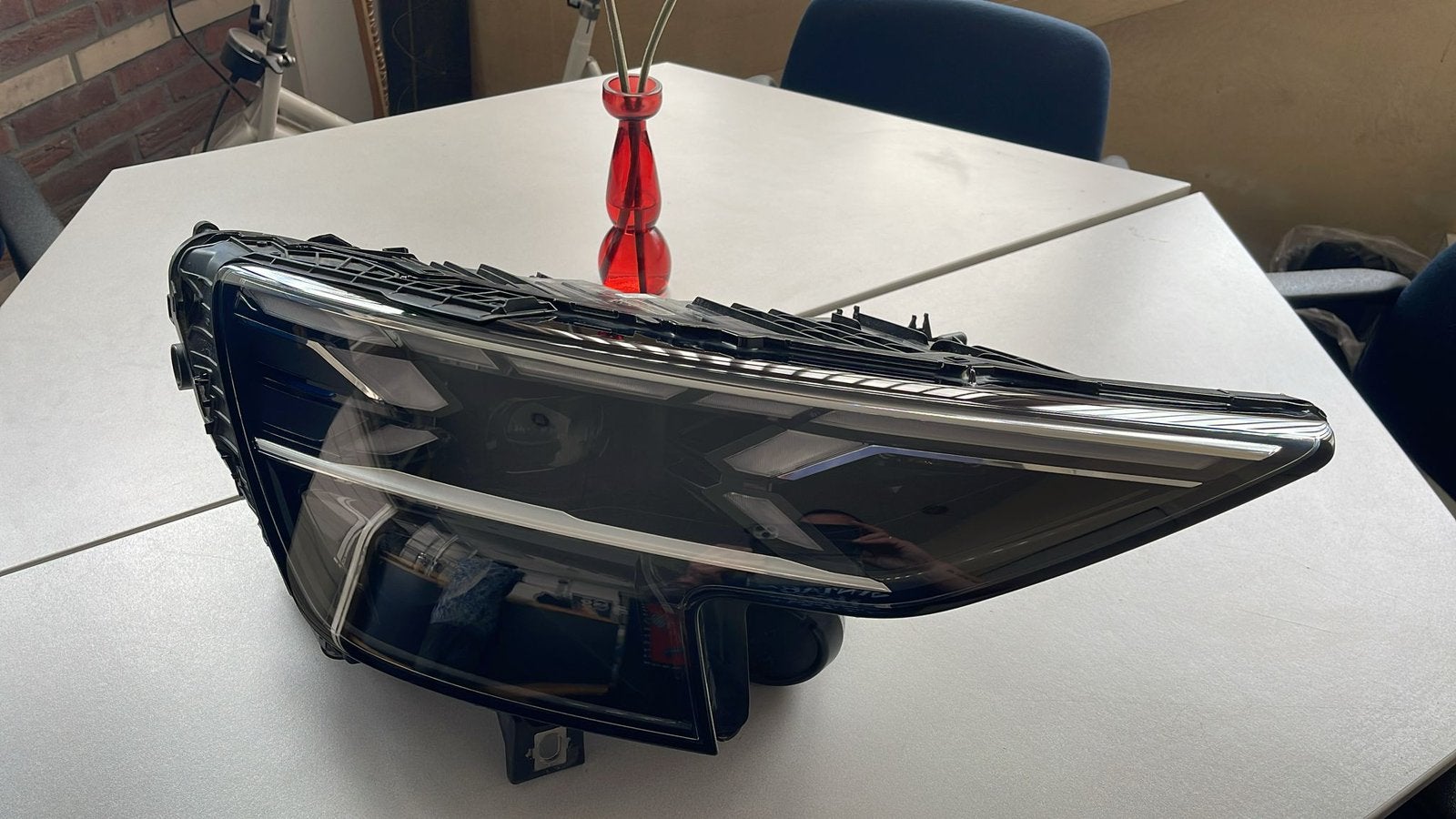 AUDI Q8 RECHTER MATRIX LASER KOPLAMP/ 4M8941086 /ORIGINEEL, Ophalen of Verzenden, Gebruikt, Audi