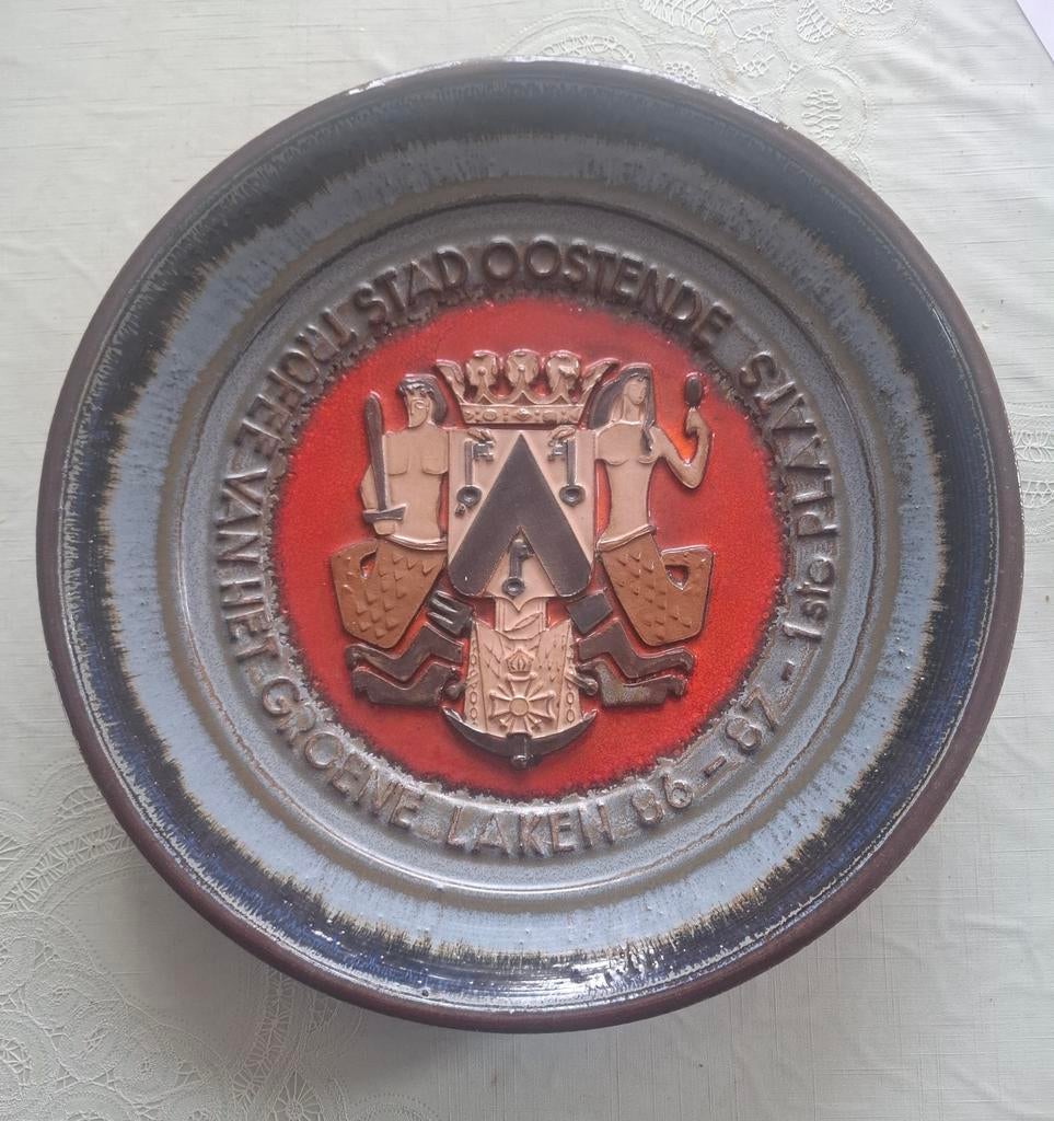 Groot vintage keramieken bord., Ophalen