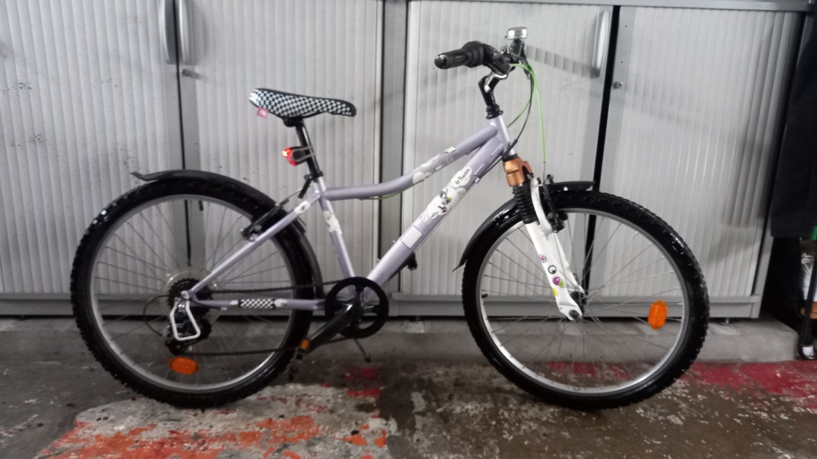 Beou vélo enfant 24pouces (très peu utilisé avec des vitesse, Ophalen of Verzenden