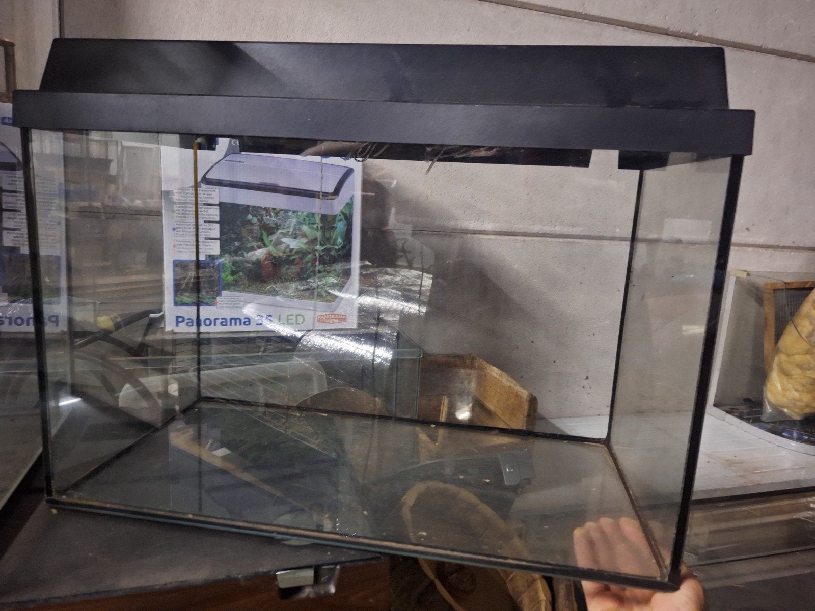 Aquarium met ledverlichting, Enlèvement