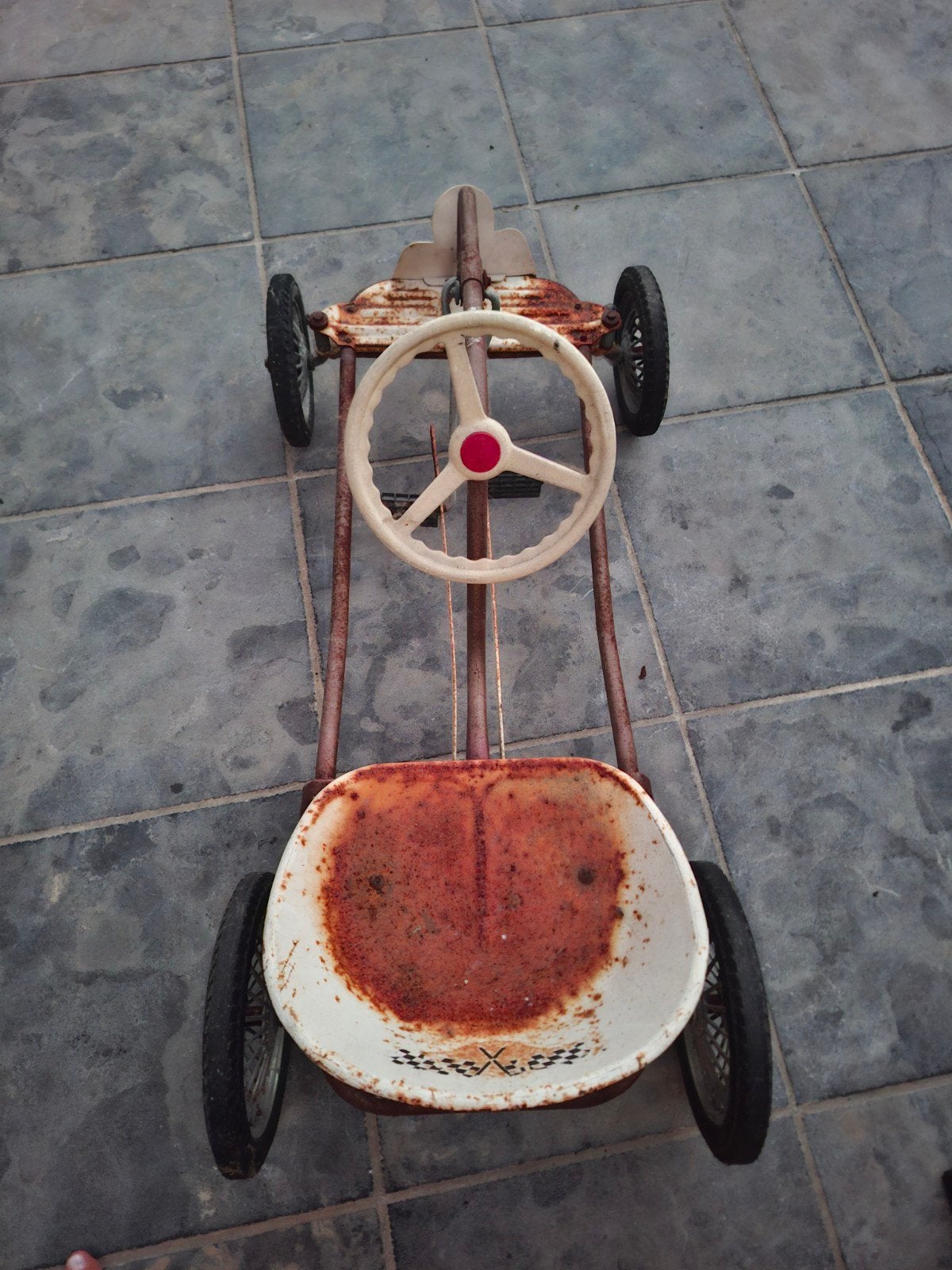 Antieke Go Cart, Ophalen