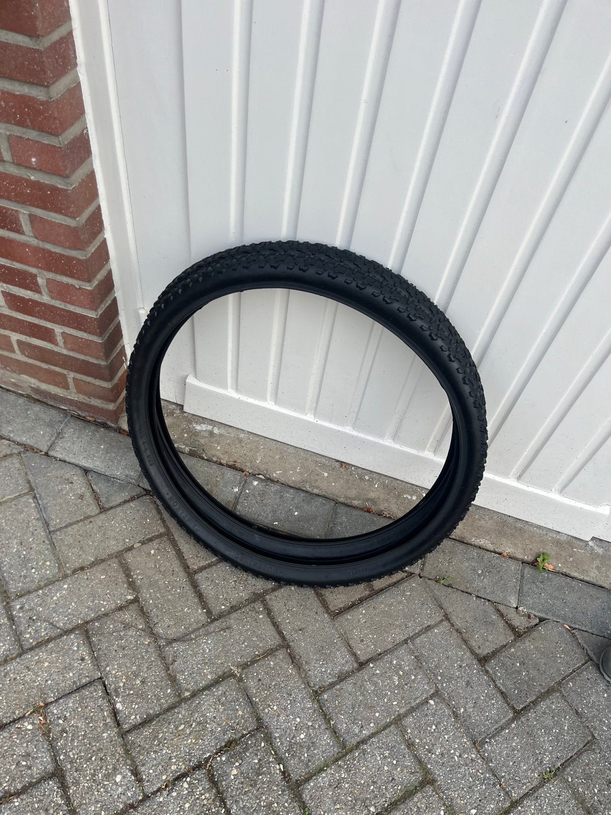Hutchinson mtb banden, Fietsen en Brommers, Ophalen, Band, Zo goed als nieuw, Mountainbike