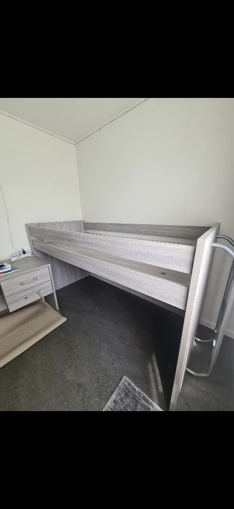 Verhoogde bed, Ophalen, Gebruikt, Hoogslaper