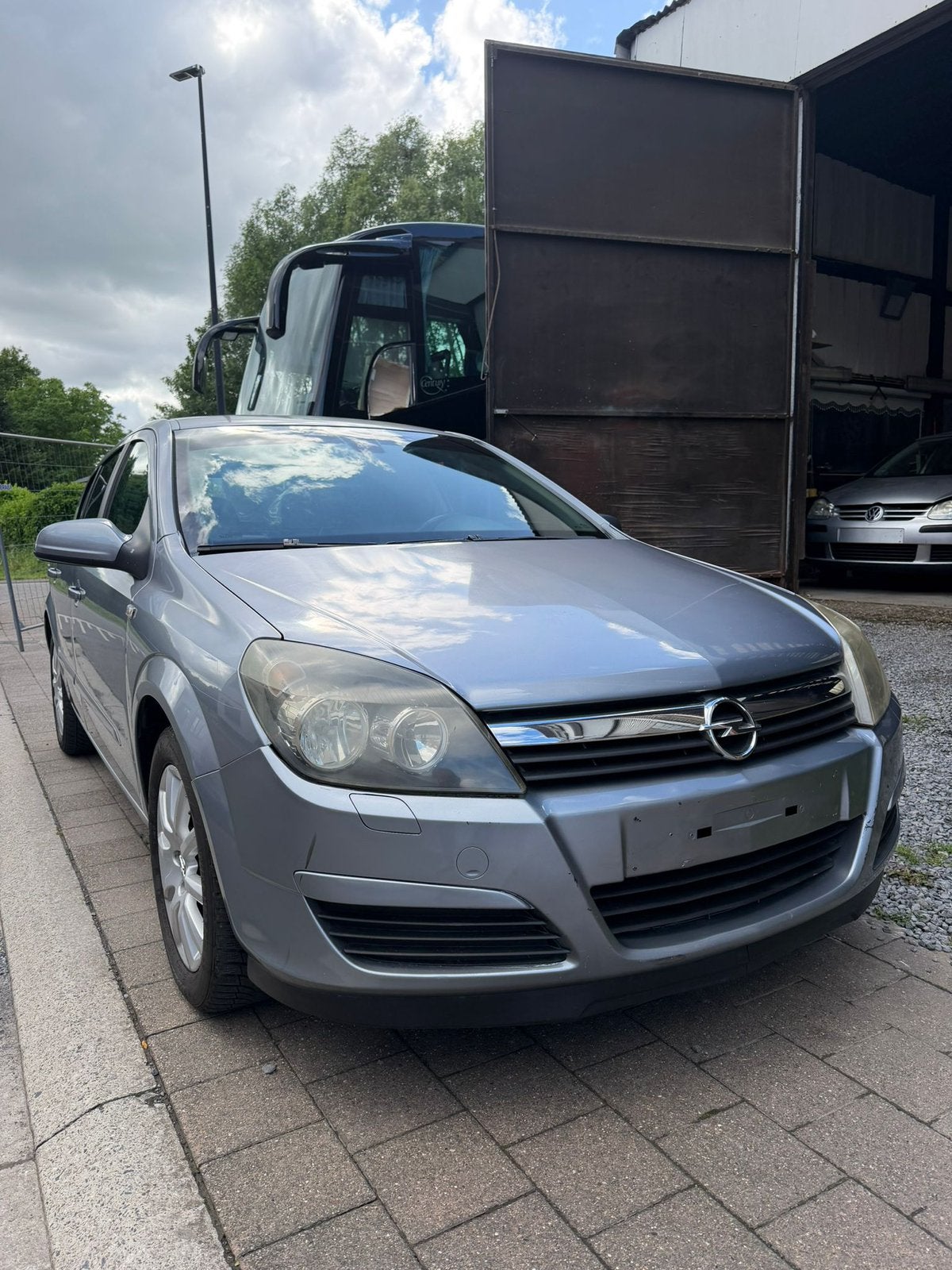 Opel astra 1.8 essence automatique, Autos, Opel, Particulier, Astra, Verrouillage central, Essence, Euro 4, Automatique, Argent ou Gris