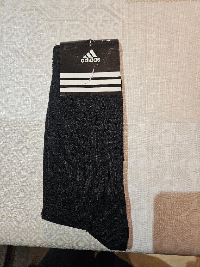 Kousen zwart Adidas (Turkije) - maat 41-46, Vêtements | Hommes, Chaussettes & Bas, Enlèvement, Neuf, Noir