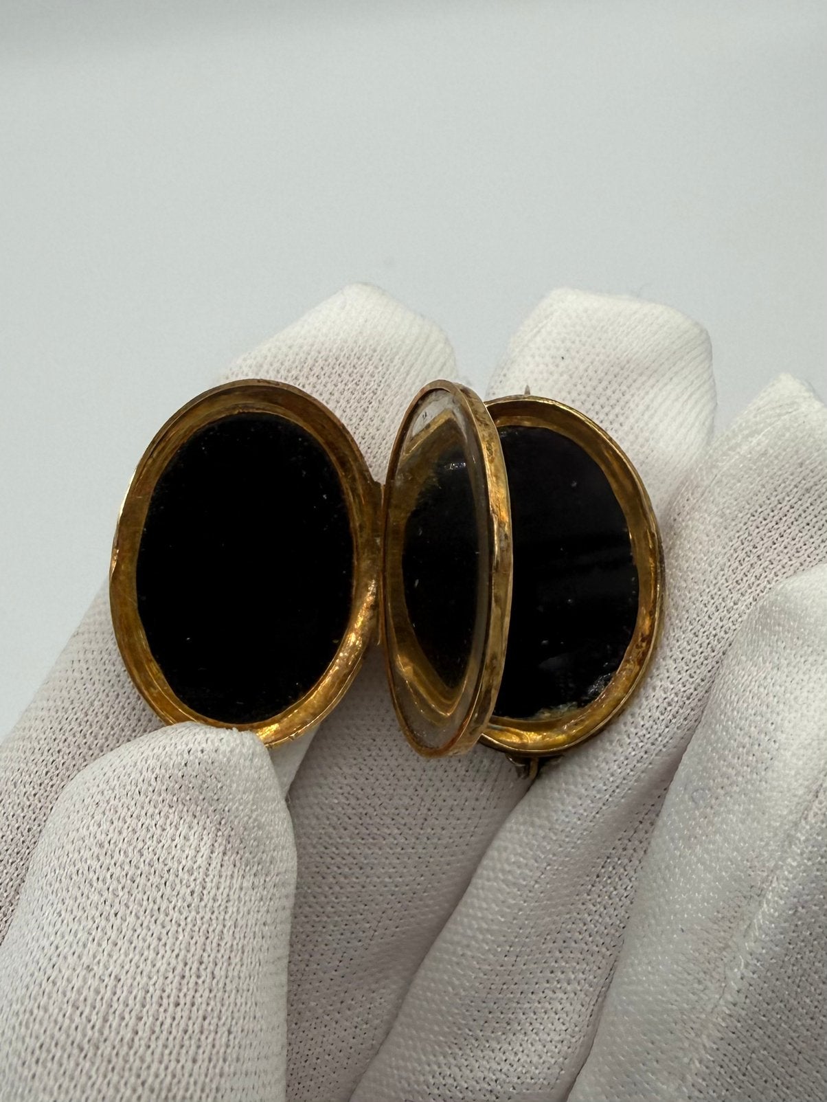 Antieke 18K Gouden Medaillon Broche Onyx & Parel C.1900, Minder dan 4 cm, Ophalen of Verzenden, Zo goed als nieuw, Goud
