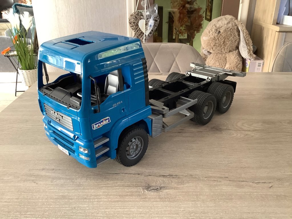 Camion jouet en plastique Bruder (24x49 cm), Enlèvement ou Envoi, Utilisé