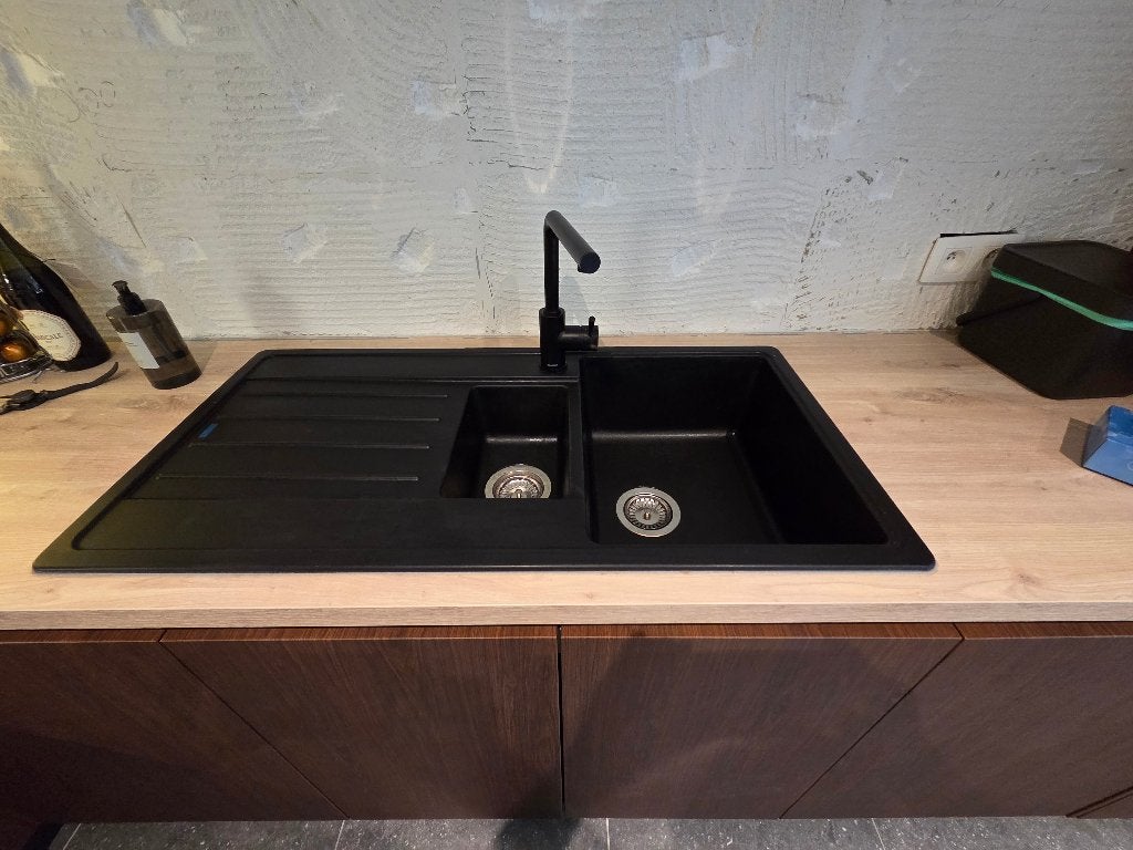 Wasbak en kraan keuken Blanco, Ophalen, Gebruikt, 50 tot 100 cm, Minder dan 25 cm