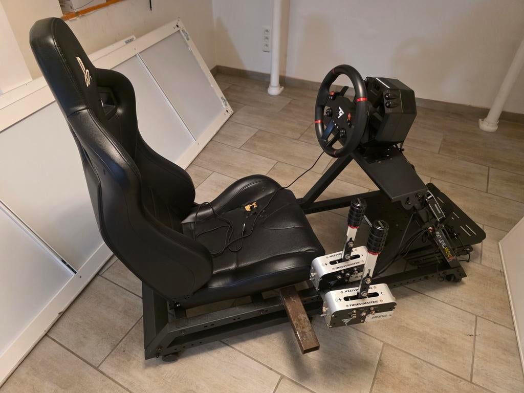 Playseat thrustmaster t598 complet, Enlèvement, Volant ou Pédales, PlayStation 5