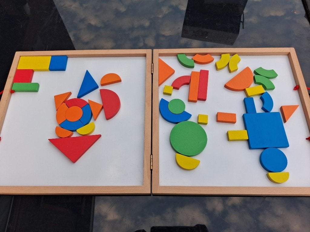 Djeco magneetkoffer houten vormen en kleuren, Enlèvement, Comme neuf, Autres types
