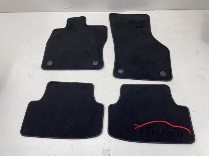 VW Golf 7 Gti mattenset Rode Sticksel, Auto-onderdelen, Ophalen of Verzenden, Gebruikt