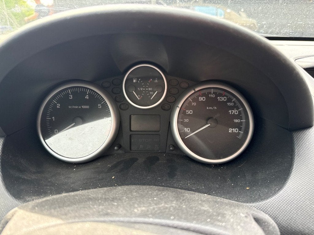 COCKPIT Peugeot 206+ (2L / M) (|6103HA|6103HC|), Kontakt-peugeot@peugeot.com, Gebruikt, Peugeot Deutschland GmbH, Bahnhofsplatz
65423  Rüsselsheim, DE