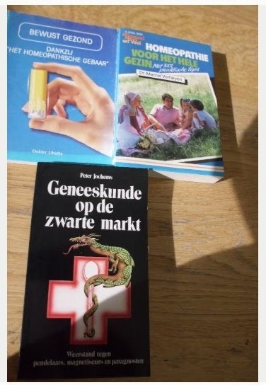 HOMEOPATHIE & PENDELAARS / MAGNETISE, Ophalen of Verzenden