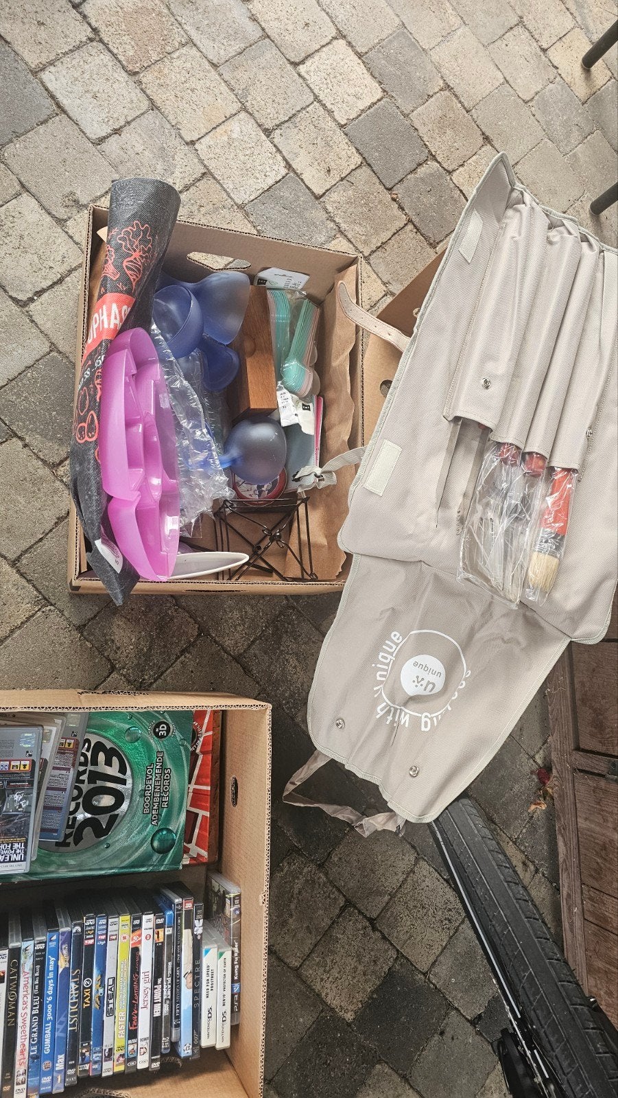 Dozen voor rommelmarkt, Diversen, Ophalen