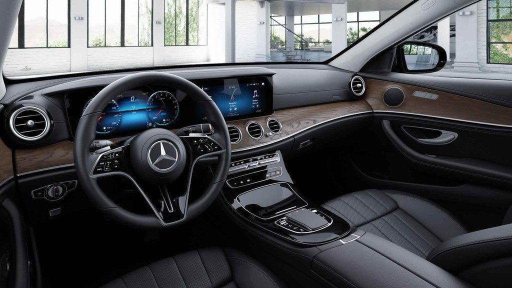 Mercedes-Benz E-klasse 300 e Break Luxury Line | Panoramisch, Auto's, Automaat, Gebruikt, 4 cilinders, Plug-in hybride