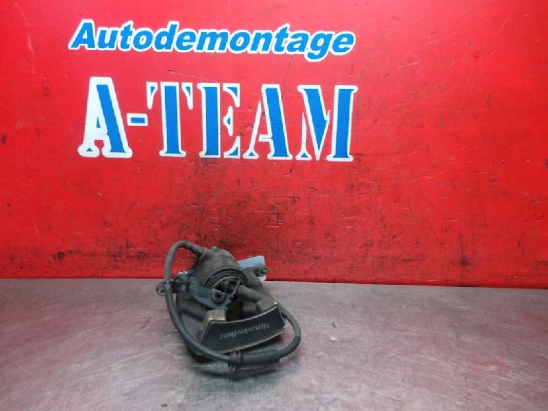 ETRIER DE FREIN AVANT GAUCHE GLA (156.9) (|A0004216981|), Utilisé, Mercedes-Benz