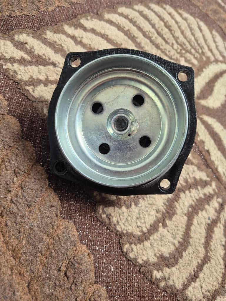 49cc motor koppelingklok, Motoren, Ophalen