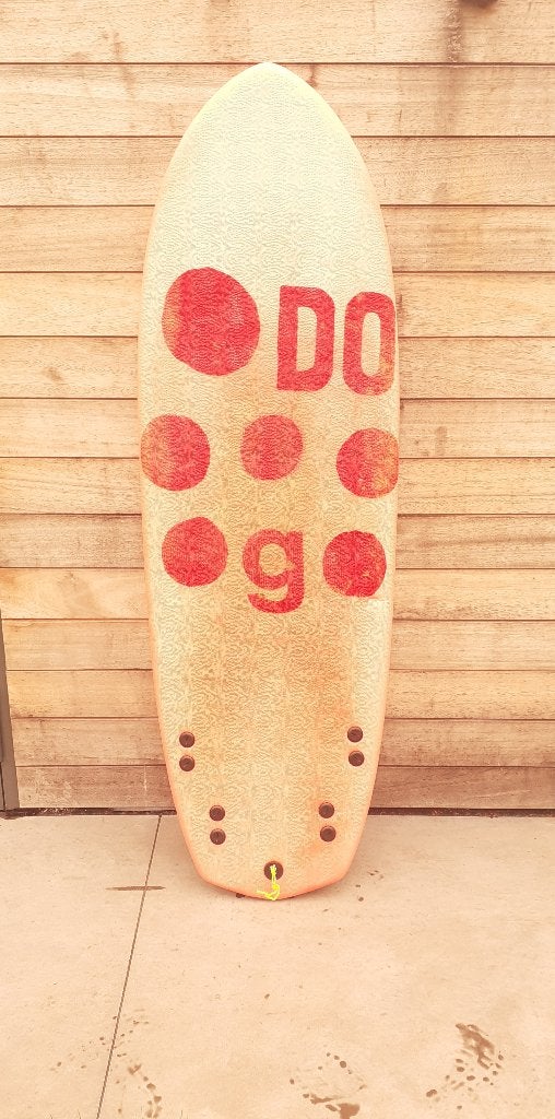 SOFTDOG GREYHOUND 5"8, Enlèvement, Comme neuf, Shortboard, Avec ailerons