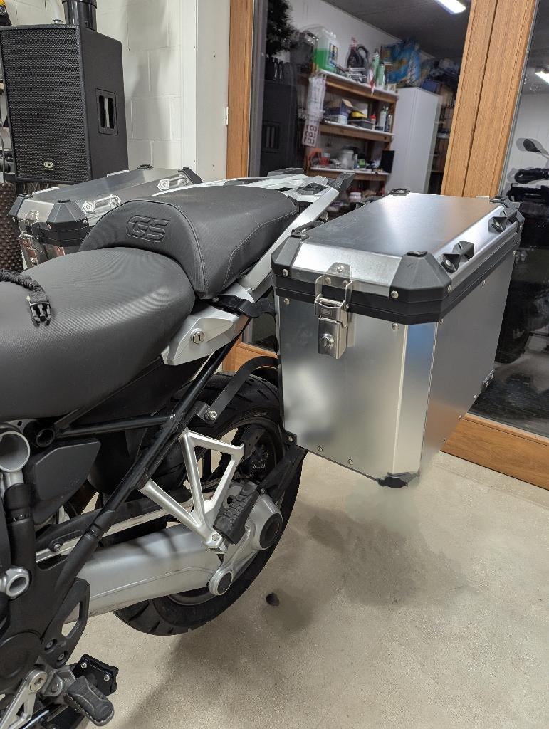 Valises G et D Motea GX38-45 avec porte-bagages BMW R1200GS, Enlèvement ou Envoi, Utilisé