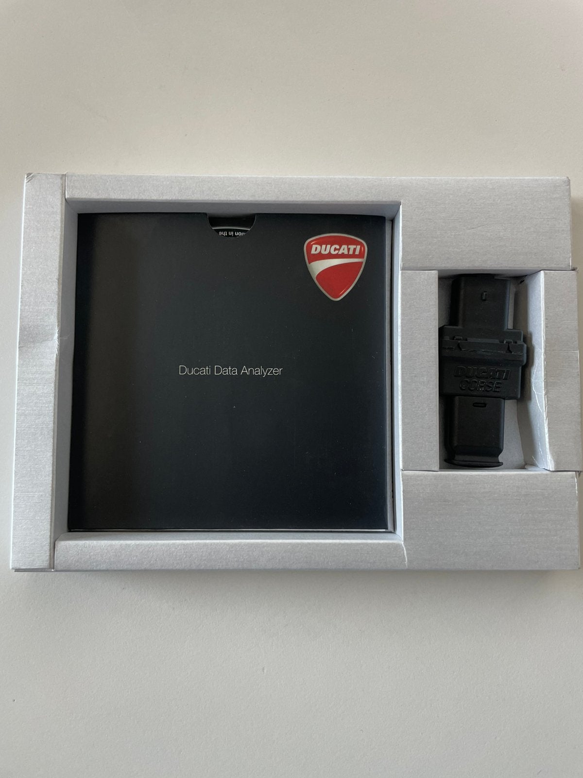 Ducati Data Analyzer, Enlèvement, Neuf