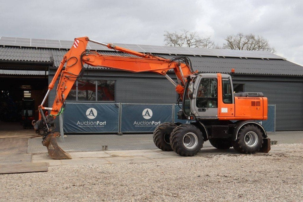 Veiling: Graafmachines en Wielladers, Ophalen, Graafmachine