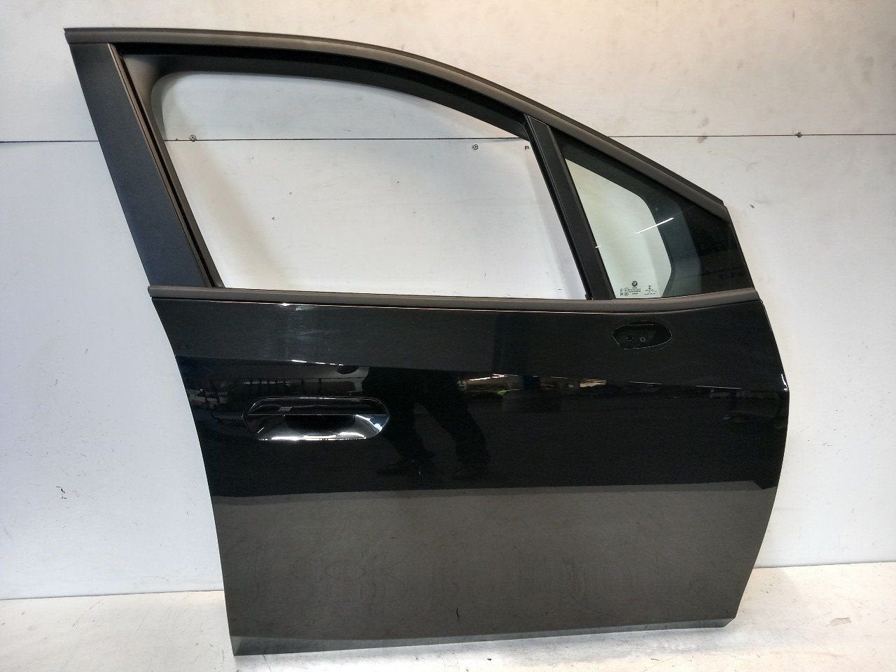 Portier rechts voor BMW 2 serie, Onderdelen@venauto.nl, Van der Ven Autorecycling B.V., Gebruikt, Ettenseweg 76, 4706 PB Roosendaal, The Netherlands