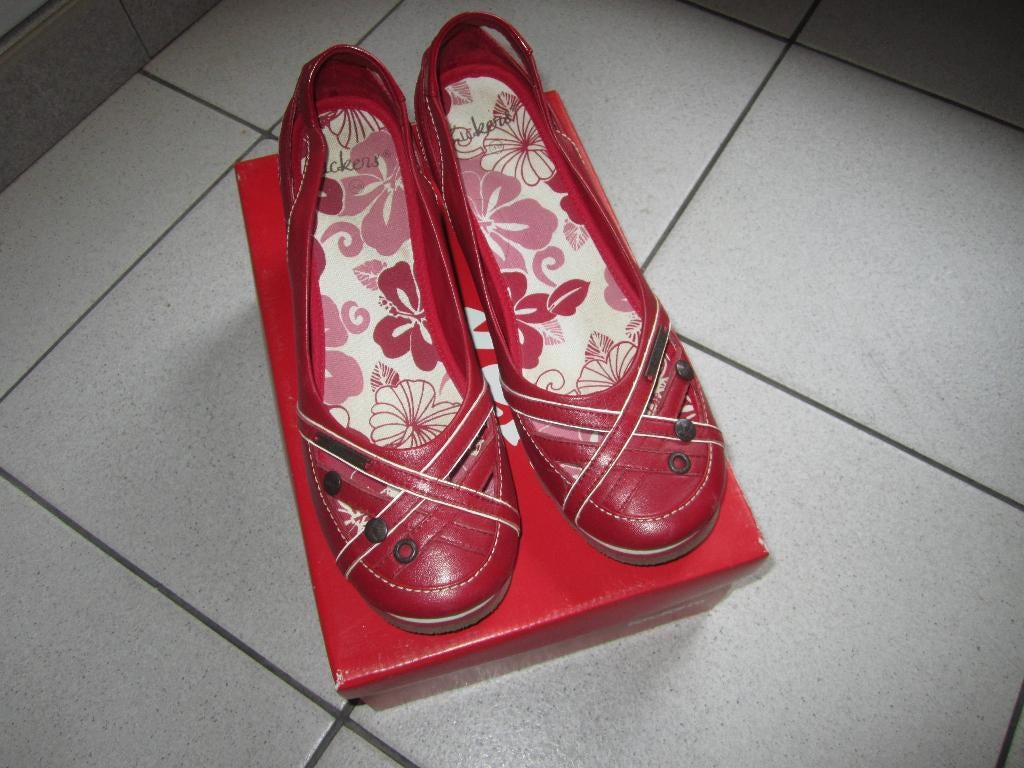 Rode schoenen Kickers maat 38, Kleding | Dames, Schoenen, Instappers, Ophalen of Verzenden, Zo goed als nieuw, Kickers