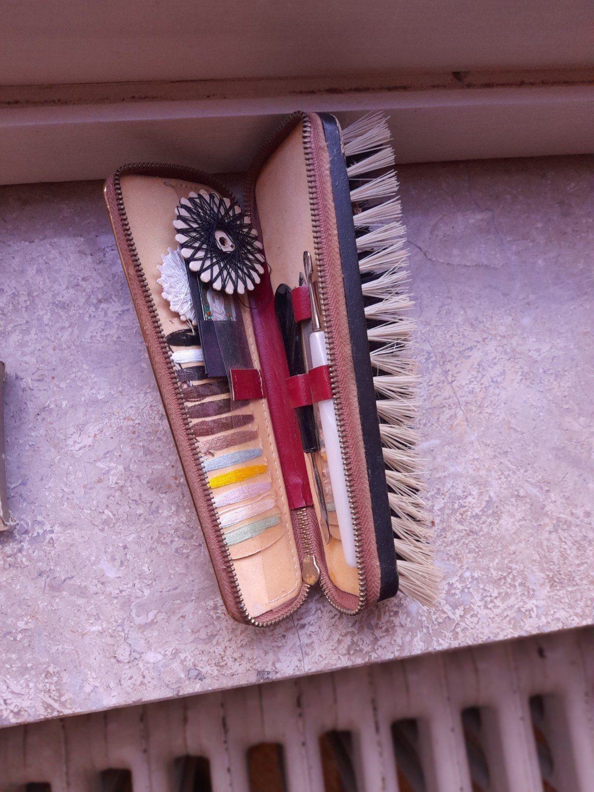 Brosse, Enlèvement