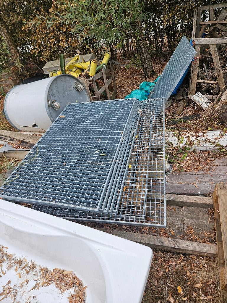 Gegalvaniseerde metalen roosters, Ophalen, Zo goed als nieuw, IJzer